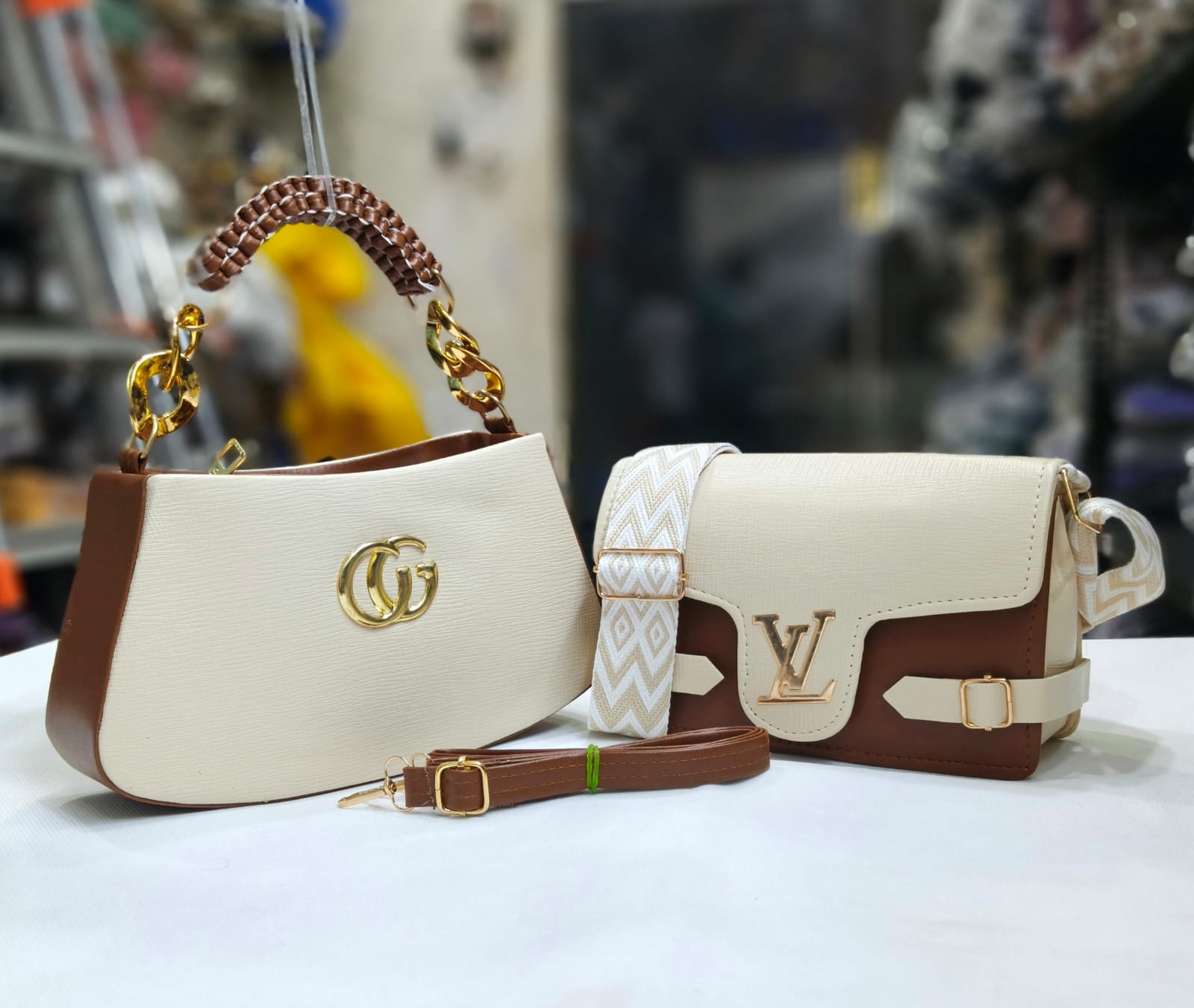 LOUIS VUITTON AND GUCCI HANDBAGS COMBO