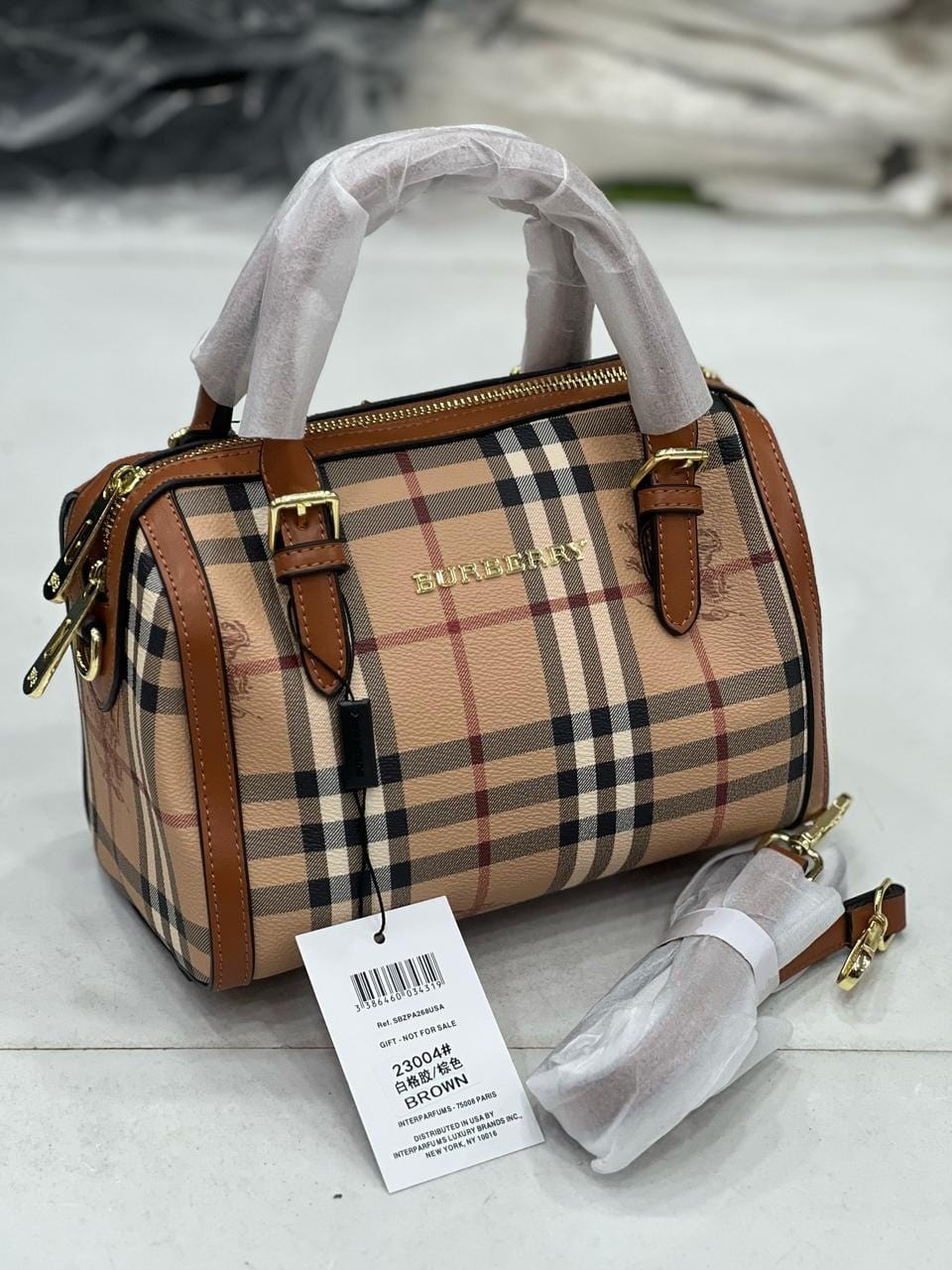 BURBERRY PREMIUM HANDBAG