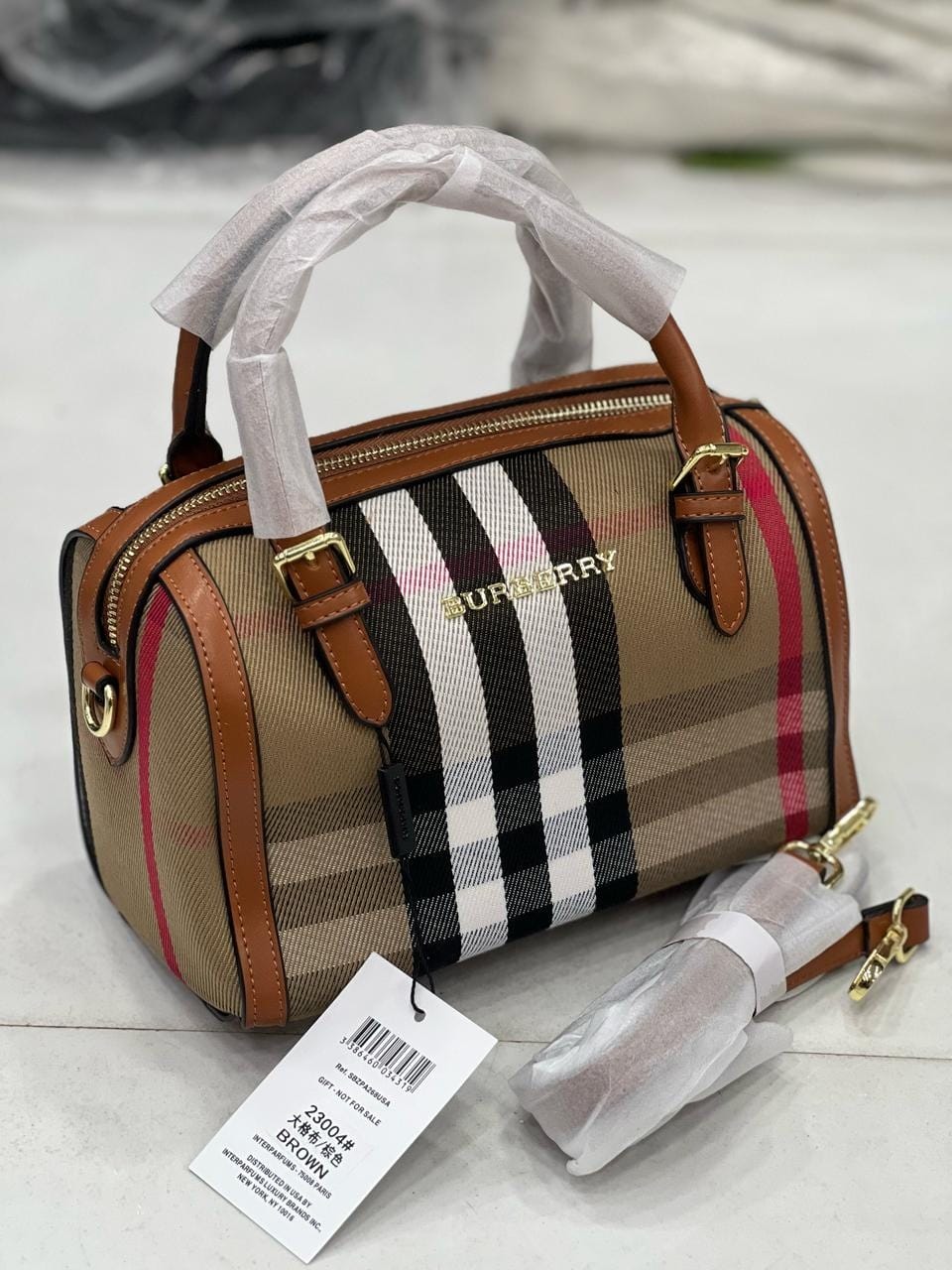 BURBERRY PREMIUM HANDBAG